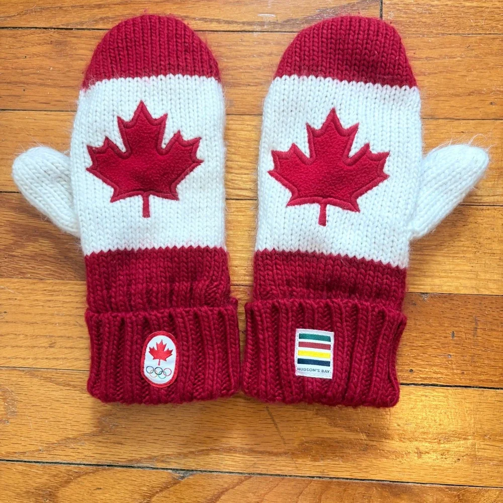 Hudson's Bay Women Mittens Red White Canada Olympic Collection